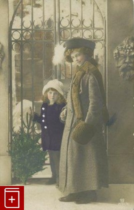 Девушка с ребенком и елкой, , , , книга, купить,  аннотация, читать: фото №1, старинная открытка, антикварная открытка, дореволюционная открытка